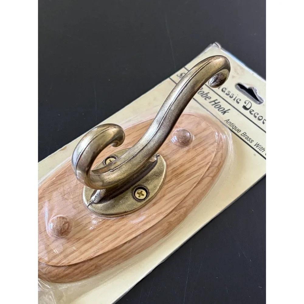 Vintage Classic Decor Single Robe Hook Brass Oak Screw On NEW